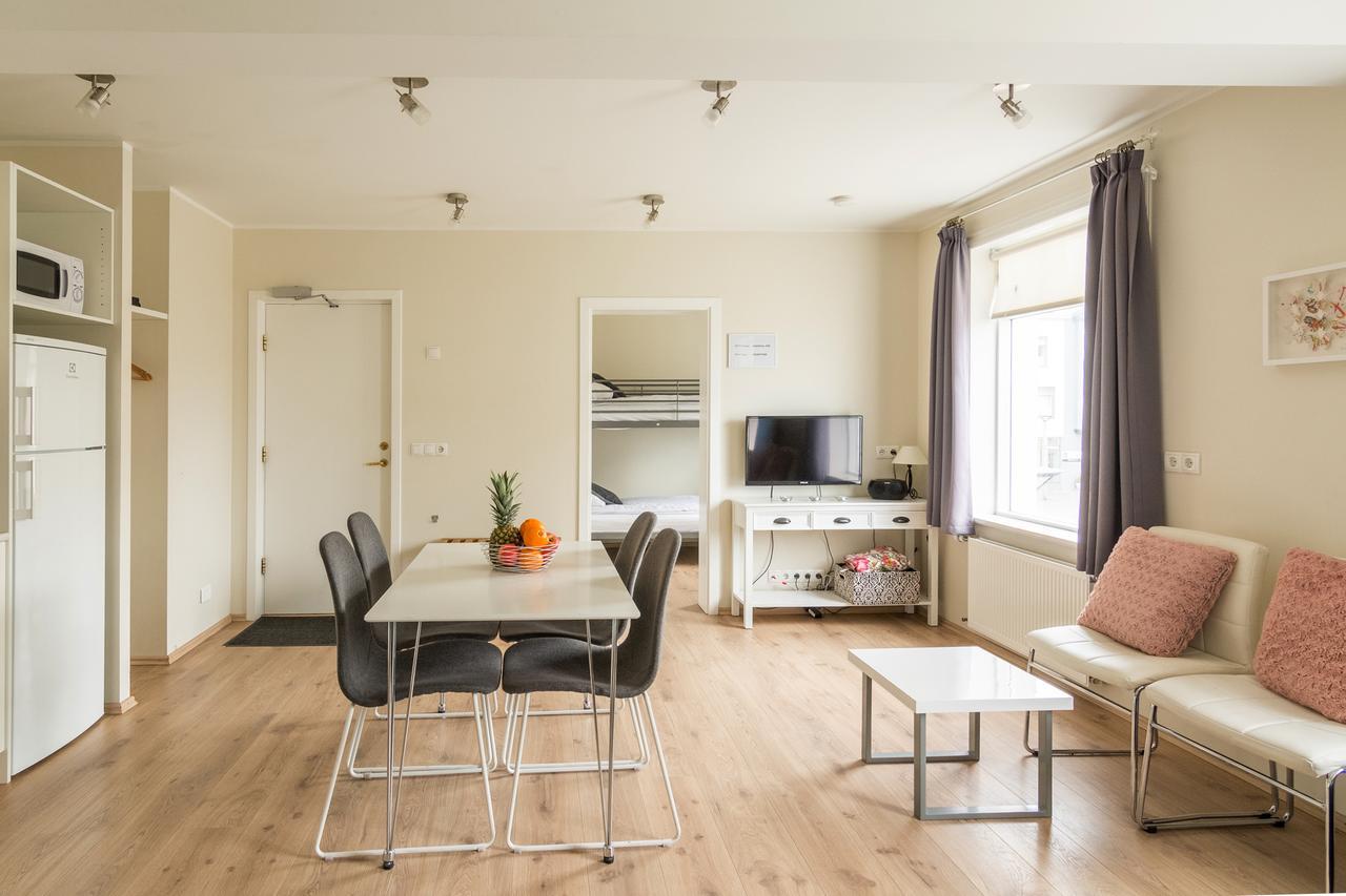 Acco Town Square Apartments Акурейри Экстерьер фото